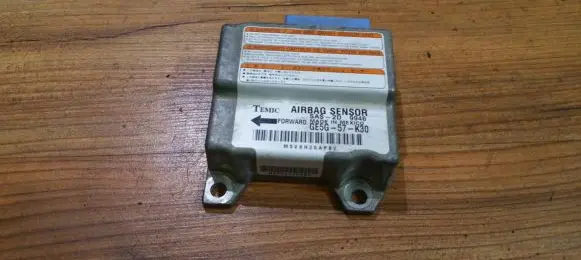 Mazda 626 Airbag control unit/module ge5g57k30 ge5g-57-k30