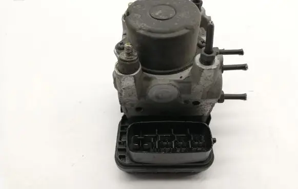 Toyota Avensis Verso ABS Pump 4451044110