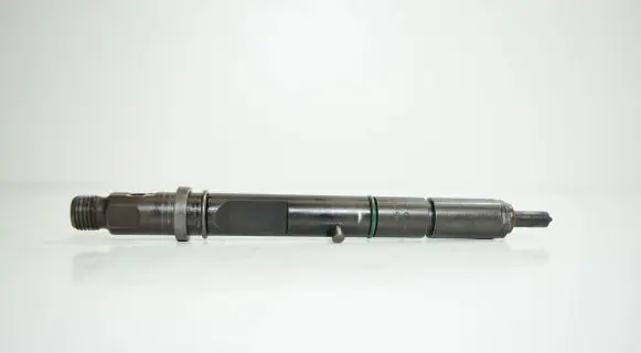 Audi A4 S4 B5 8D Fuel injector 059130201E