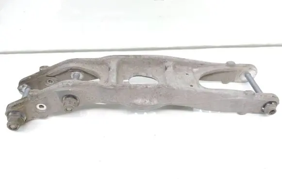 Rear control arm