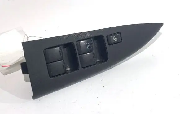 Nissan Note (E11) Electric window control switch 25401-BH12B