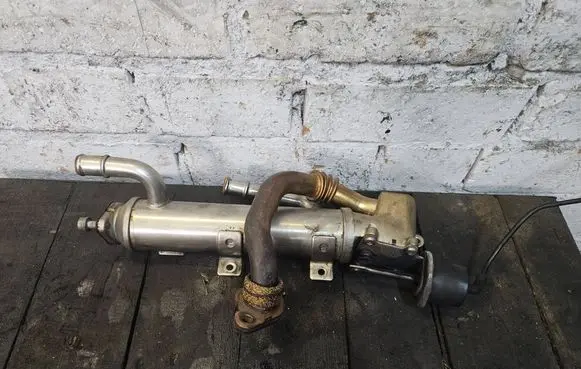 Audi A6 S6 C6 4F EGR valve cooler