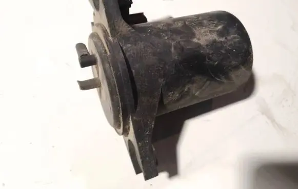 Suzuki Grand Vitara II EGR valve