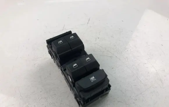KIA Ceed Electric window control switch 93570J7100