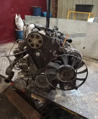 Volkswagen PASSAT B5 Engine