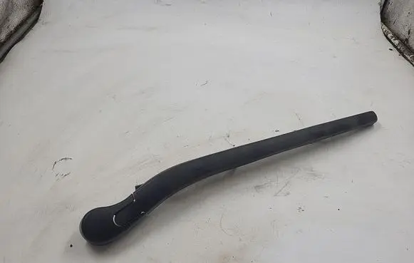 BMW 3 E90 E91 Rear wiper blade arm 7066173