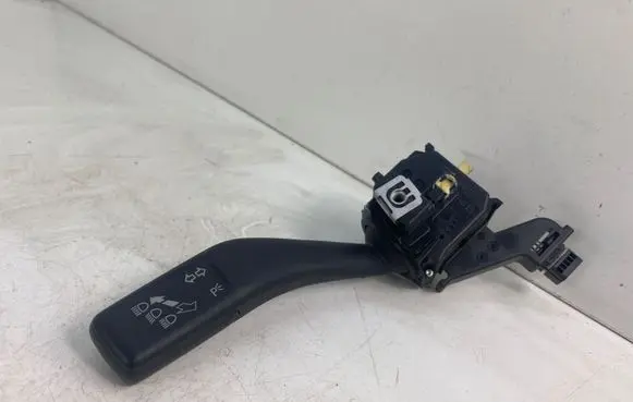 Volkswagen Golf V Indicator stalk 1K0953513E