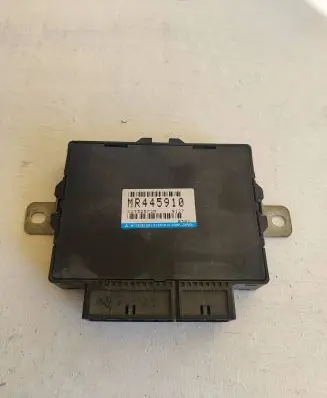 Mitsubishi Colt Other control units/modules MR445910 X2T32572M