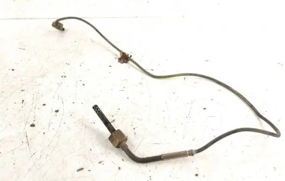 Mercedes-Benz C W204 Lambda probe sensor 0051534528 0071539828