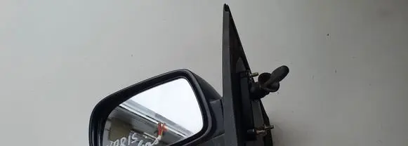 Toyota Yaris Manual wing mirror 