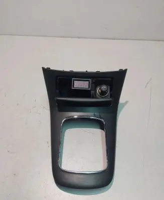 Toyota Avensis T250 Ashtray trim (front) 8528