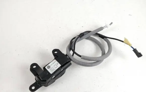 BMW X5 F15 Tailgate lock latch 7183196 1522J210 964021109
