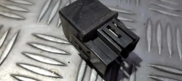 Volvo S40, V40 Other relay V23134B52X240 V23134-B52-X240