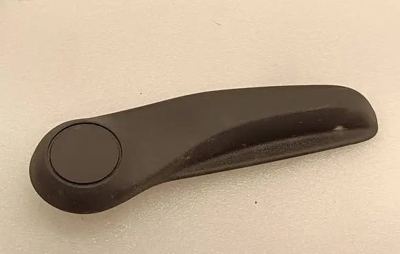 Chrysler Pacifica Seat back rest control lever/handle 5US74TRMAA