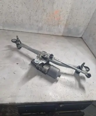 Alfa Romeo 159 Front wiper linkage and motor