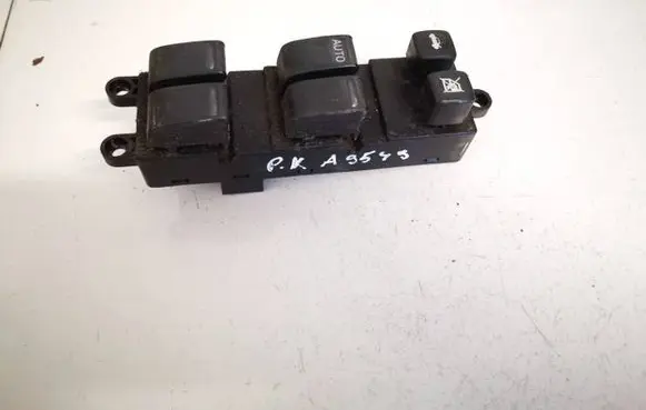 Nissan Primera Electric window control switch 25401av640
