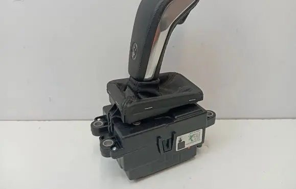 Maserati Levante Gear shifter/selector 06701516300