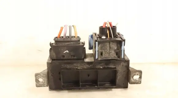 Renault Master III Glow plug pre-heat relay 271206395R