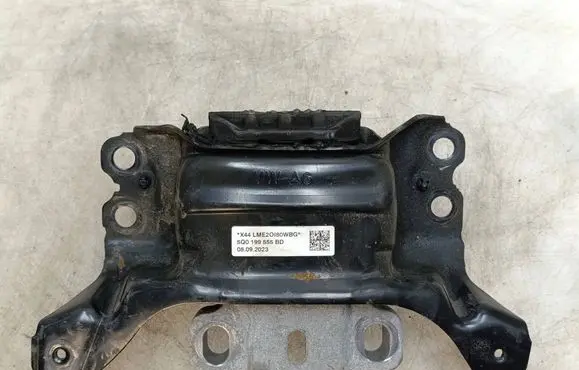 Audi A3 8Y Engine mount bracket 5Q0199555BD 08092023