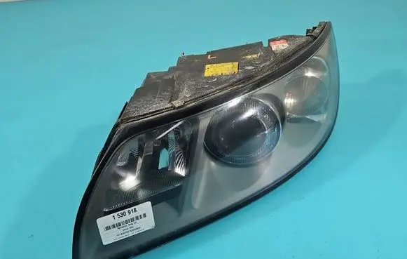 Volvo V50 Headlight/headlamp 30698652 IMPRK1530918