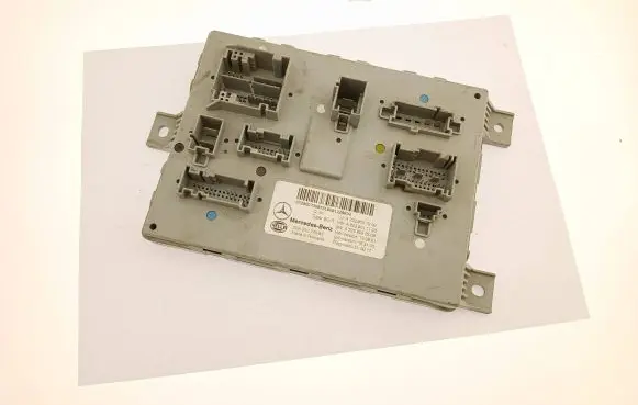 Mercedes-Benz C W205 SAM control unit A2229007009 A2229022309 A2229011103