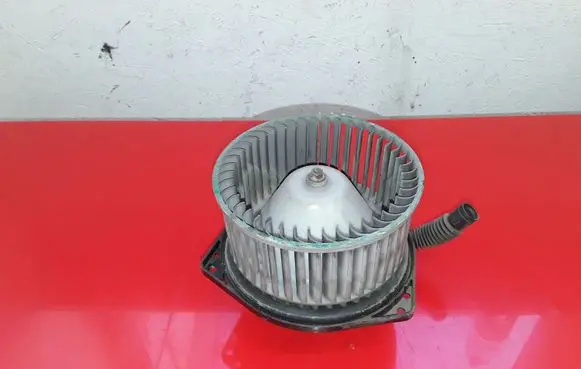 Suzuki Grand Vitara II Heater fan/blower 12VK1702