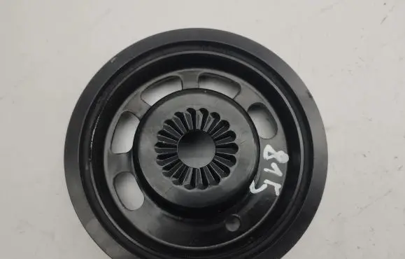 Audi A1 Crankshaft pulley 04C105243Q