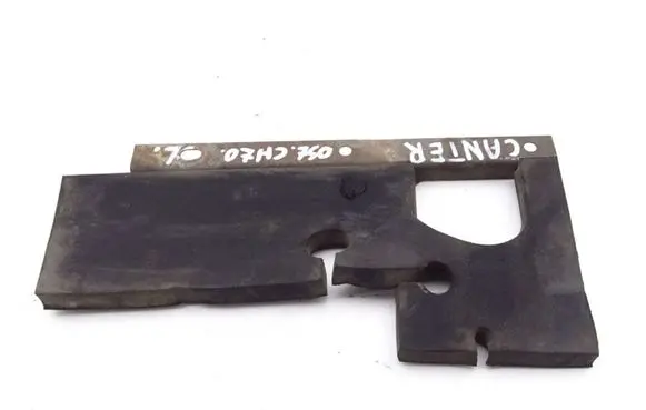 Mitsubishi Canter Radiator trim MITSUBISHI_CANTER_96-05_OSŁONA_CHŁODNICY_LEWA