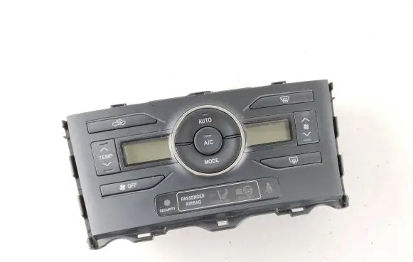 Toyota Auris 150 Climate control unit 5590002320