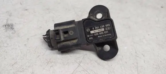 Audi A6 S6 C6 4F Air pressure sensor 03C906051 0261230095