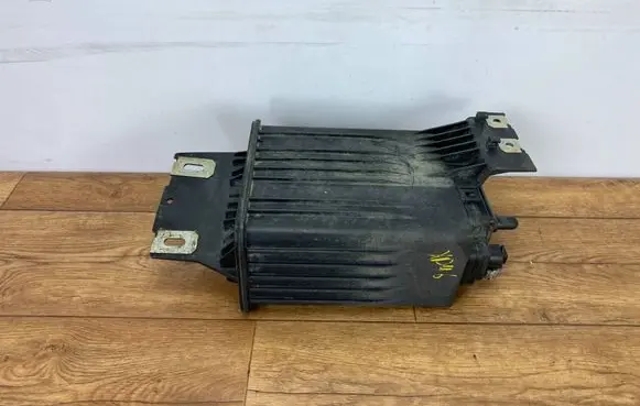 Ford F150 Active carbon filter fuel vapour canister FU5A9E603ADPINYA FU5A9E603AD