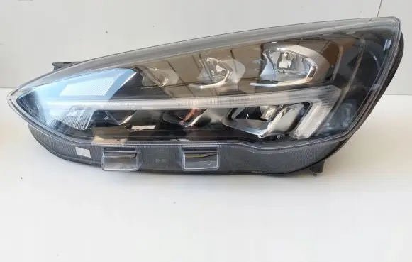 Ford Focus Headlight/headlamp JX7B13E015CE
