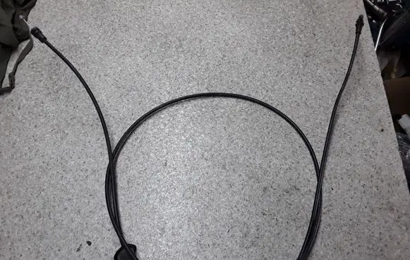 Engine bonnet/hood lock release cable
