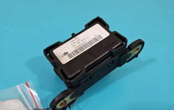 Suzuki XL7 II ESP acceleration yaw rate sensor 15854949 IMPRK1357909