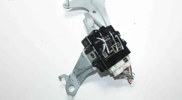 Lexus IS III XE30 Other devices 8996053140