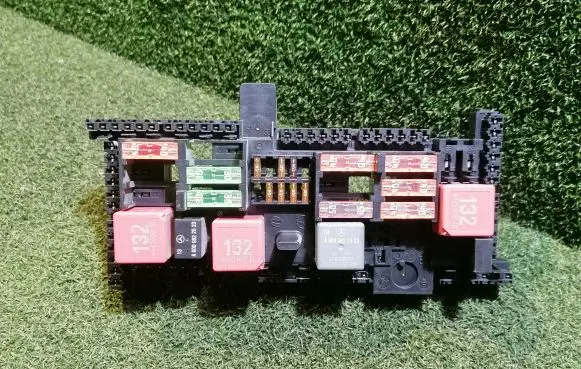 Mercedes-Benz S W222 Fuse module A2229061201 A0009822523 A0009822923