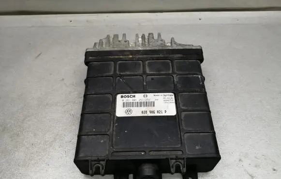 Volkswagen Sharan Engine control unit/module 028906021P 0281001251