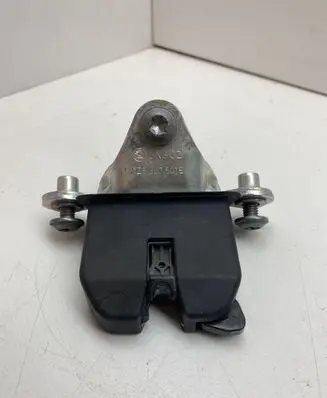 Skoda Octavia Mk2 (1Z) Tailgate/trunk/boot lock/catch/latch 1Z5827501E
