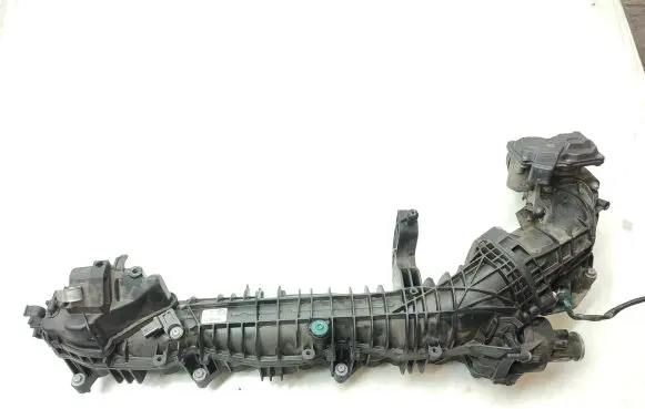 BMW 5 F10 F11 Intake manifold 7811909