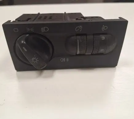 Volkswagen Golf III Light switch 61NM1035B