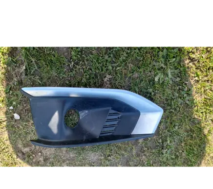 Audi A4 S4 B9 Front fog light trim/grill 8W0807682L