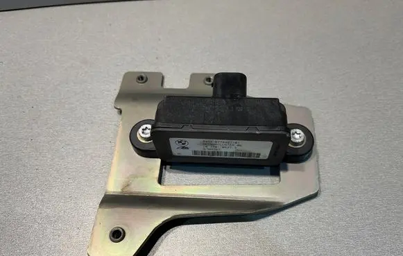BMW 3 E92 E93 ESP acceleration yaw rate sensor 6778421 10170106373