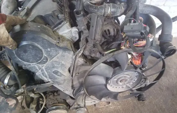 Volkswagen PASSAT B5.5 Engine AVB