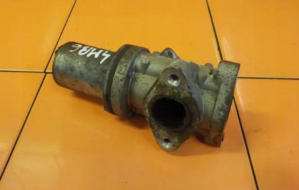 KIA Sorento EGR thermostat 284104A100
