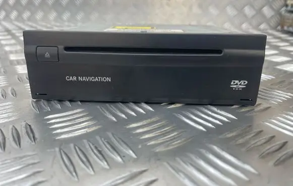 Mercedes-Benz E W211 GPS navigation control unit/module A2208703589