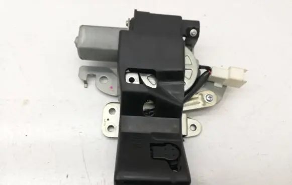 Mazda 6 Tailgate/trunk/boot lock/catch/latch 60450709