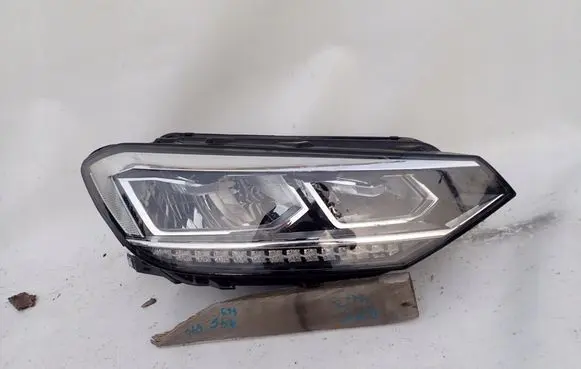 Volkswagen Touran III Headlight/headlamp