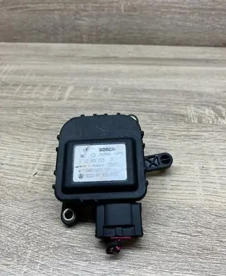 Audi A6 S6 C5 4B Air flap motor/actuator 4B1820511D 0132801125