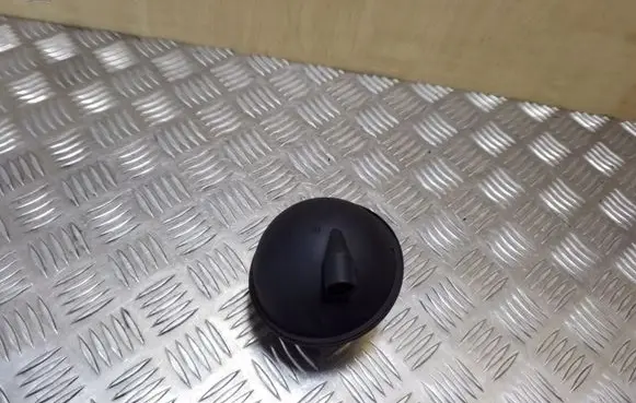 Vacuum air tank