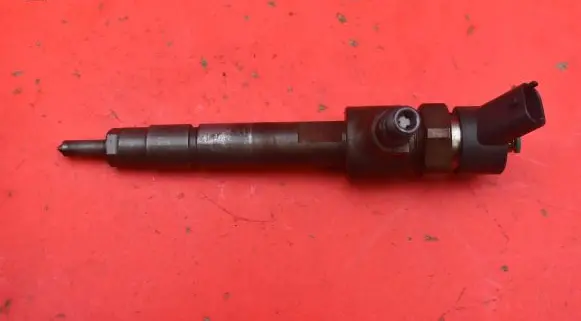 Opel Signum Fuel injector 0445110119